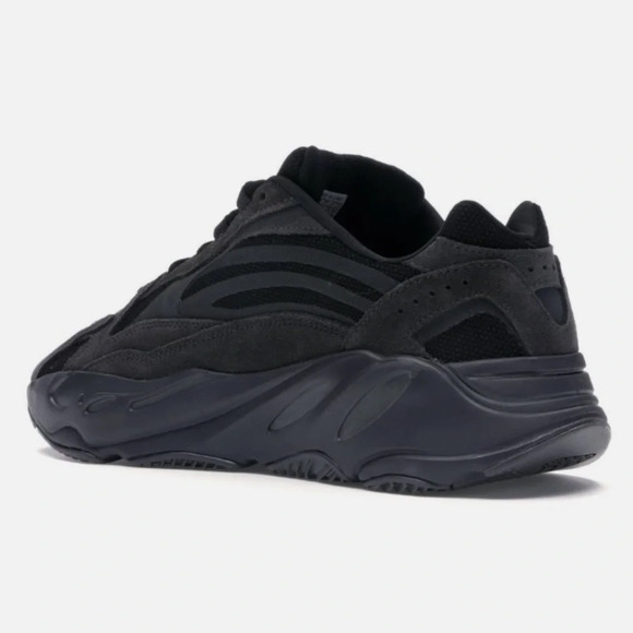 Adidas Yeezy Boost 700 V2 Vanta 9 - Picture 3 of 12
